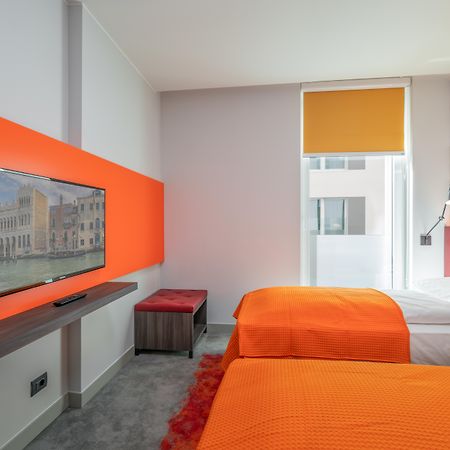 Campanile Vienna South Hotel Bagian luar foto